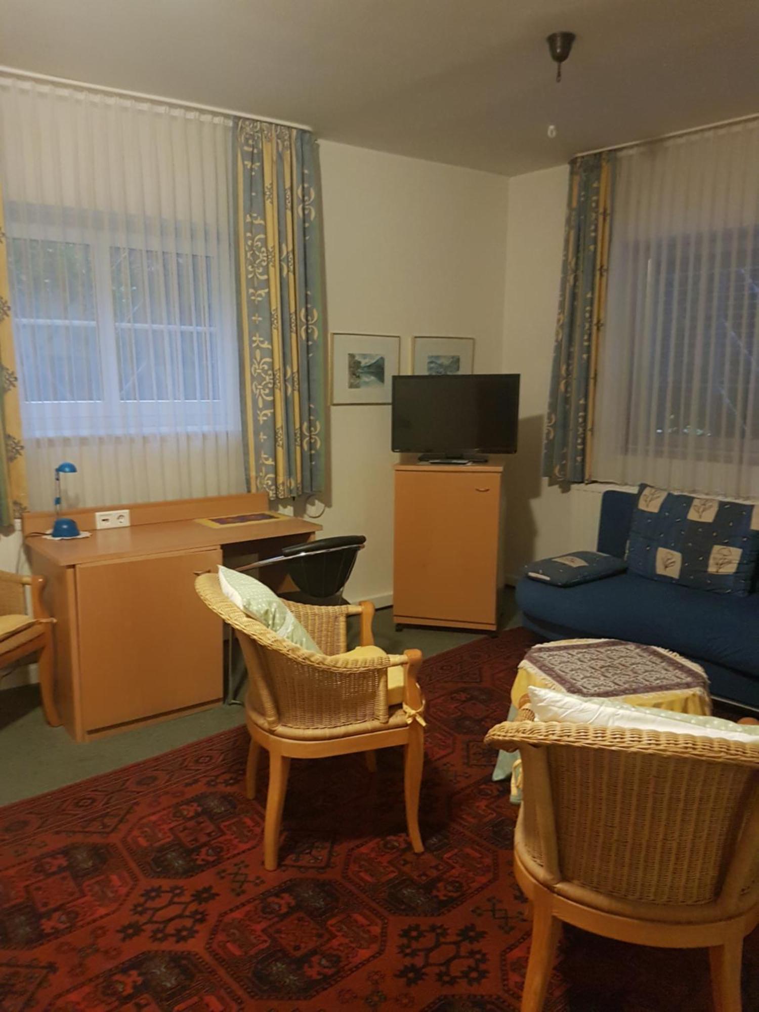 Gaestehaus Krefeld Uerdingen Экстерьер фото