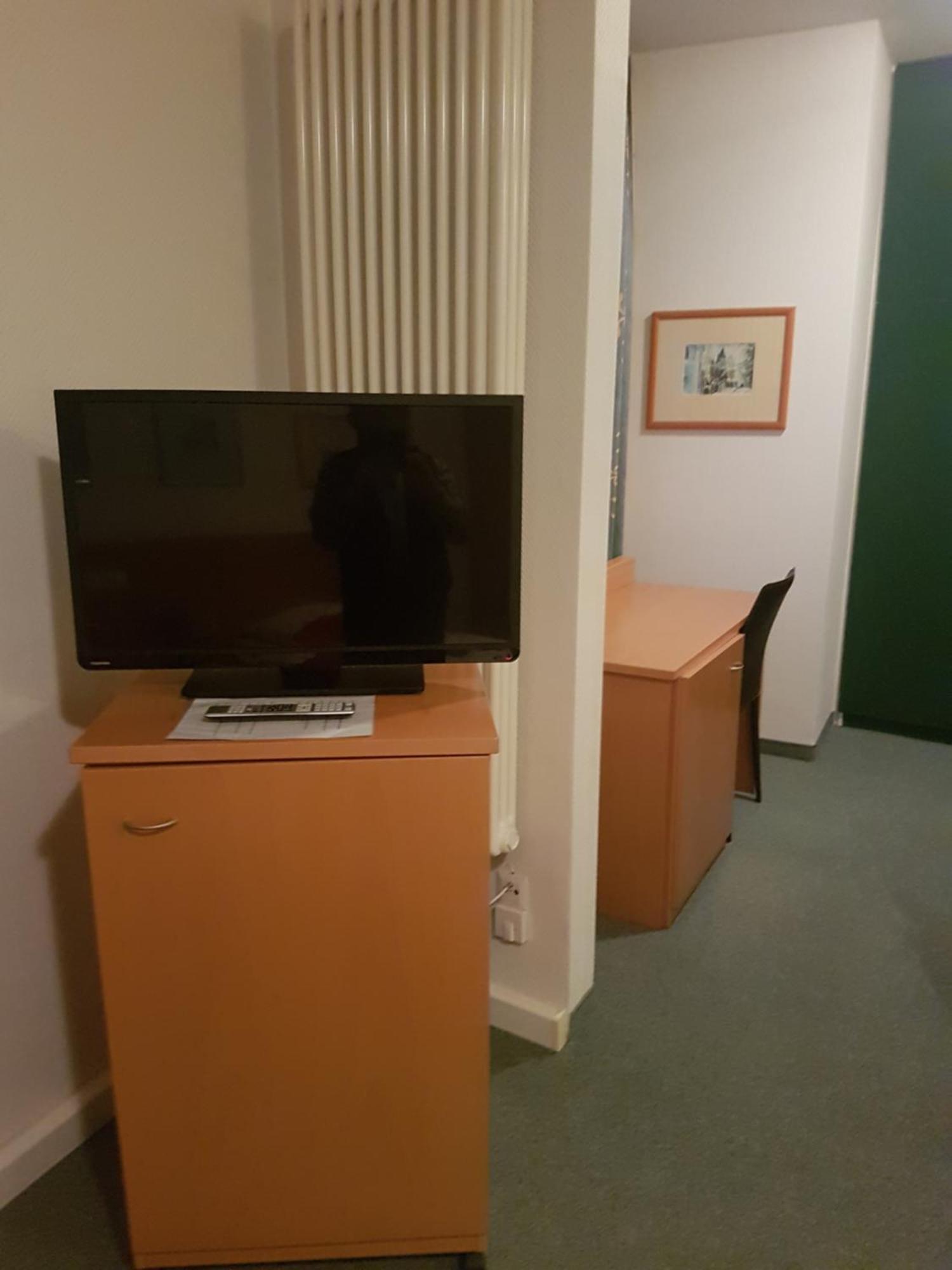 Gaestehaus Krefeld Uerdingen Экстерьер фото