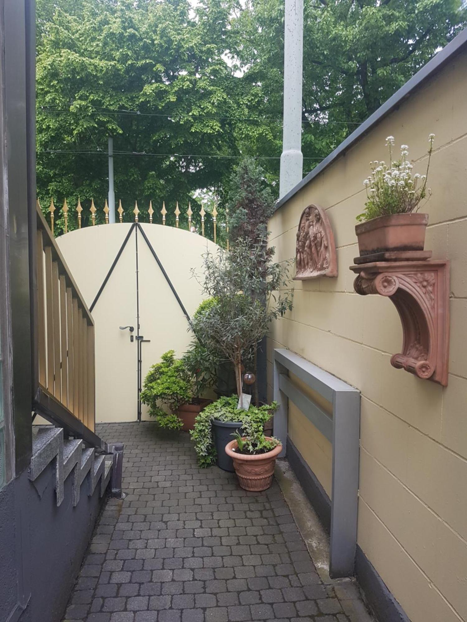 Gaestehaus Krefeld Uerdingen Экстерьер фото